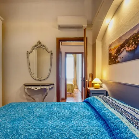 Amazing In With House Sea View Nyaraló